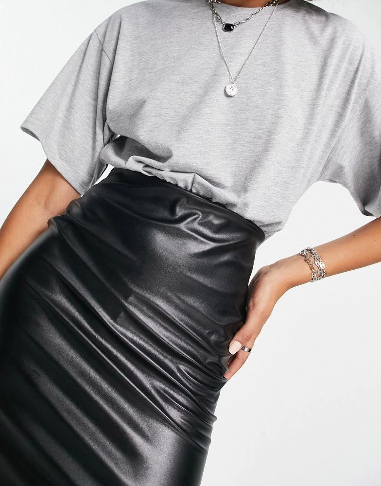 商品ASOS|ASOS DESIGN 2 in 1 t-shirt mini dress with pu skirt in black and grey,价格¥113,第3张图片详细描述