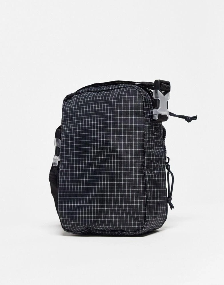 商品NIKE|Nike Heritage 2.0 cross body bag in black/grey,价格¥215,第2张图片详细描述