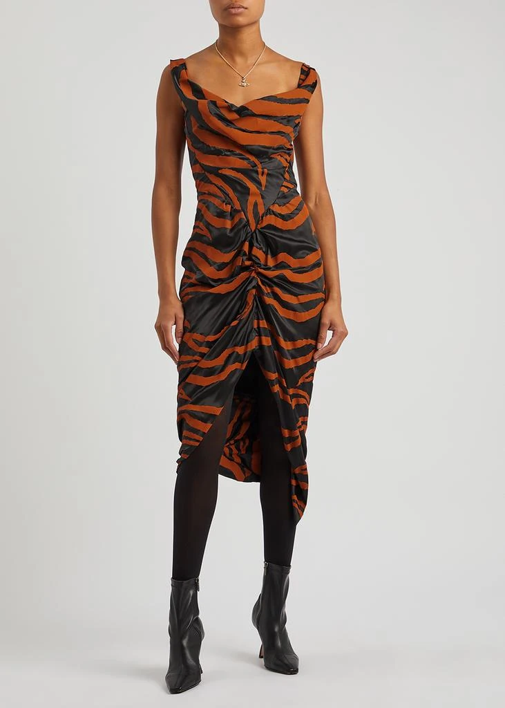 商品Vivienne Westwood|Tiger-print silk-blend satin midi dress,价格¥5467,第2张图片详细描述