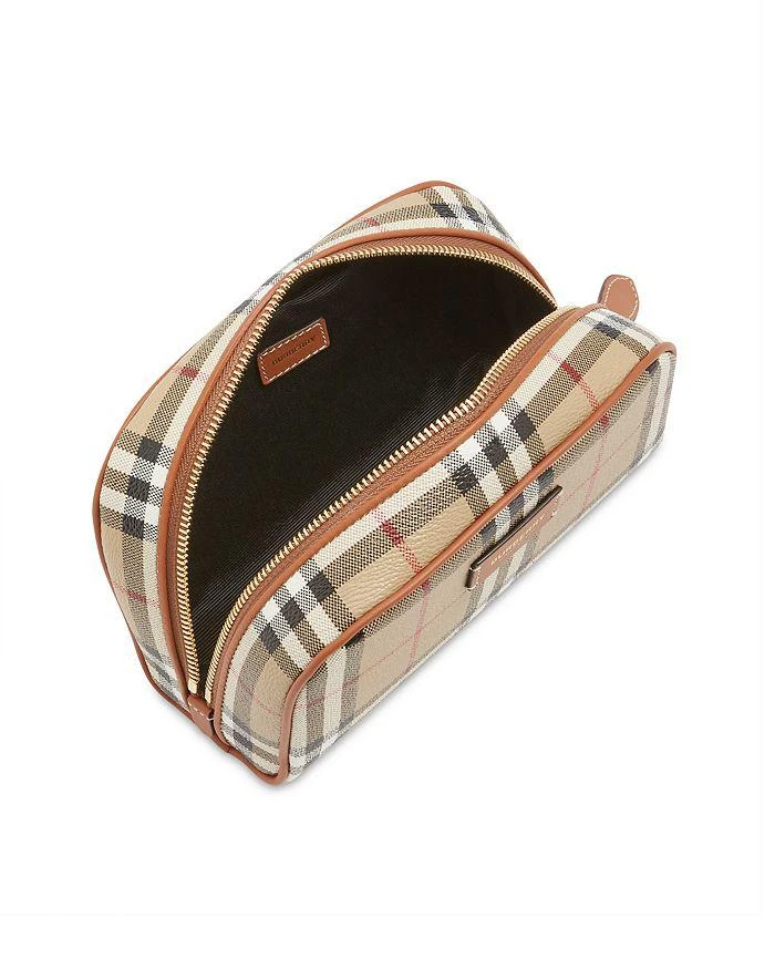 商品Burberry|Small Vintage Check Cosmetics Bag ,价格¥3065,第2张图片详细描述