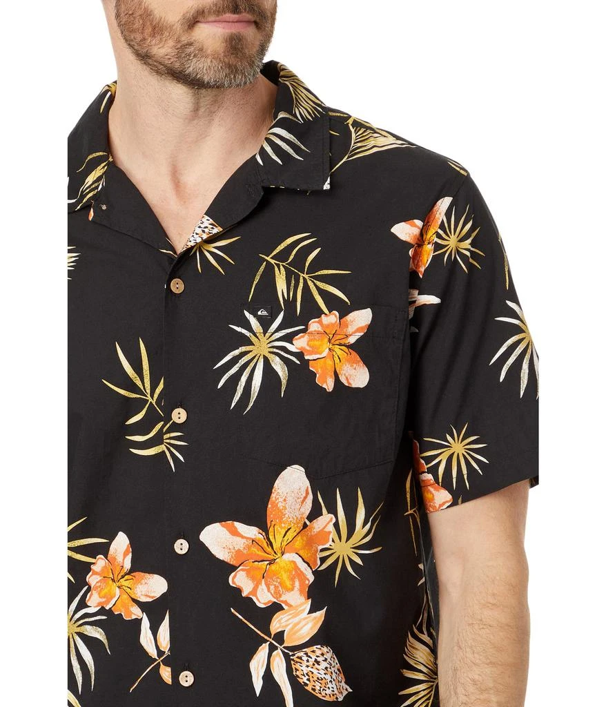 商品Quiksilver|Tropical Floral Short Sleeve Woven,价格¥298,第3张图片详细描述