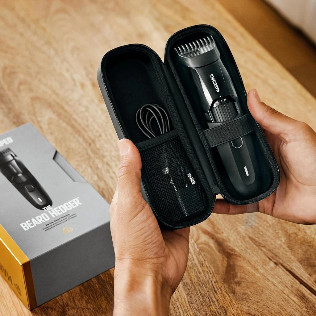 商品MANSCAPED|MANSCAPED® The Beard Hedger® Premium Men's Beard Trimmer, 20 Length Adjustable Blade Wheel, Stainless Steel T-Blade for Precision Facial Hair Trimming, Cordless Waterproof Wet/Dry Clipper,价格¥836,第2张图片详细描述
