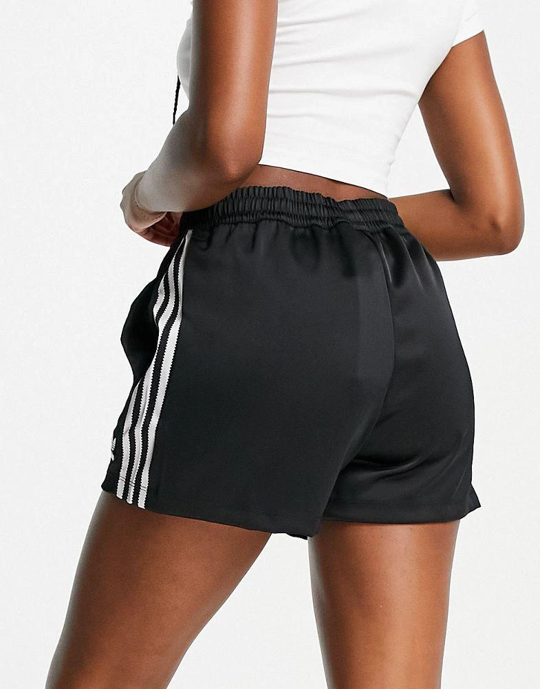 商品Adidas|adidas Originals adicolor three stripe satin look shorts in black,价格¥296,第2张图片详细描述