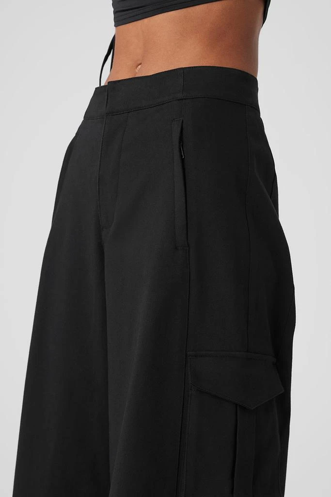 商品Alo|Show Off Cargo Wide Leg Trouser (Long) - Black,价格¥1185,第5�张图片详细描述