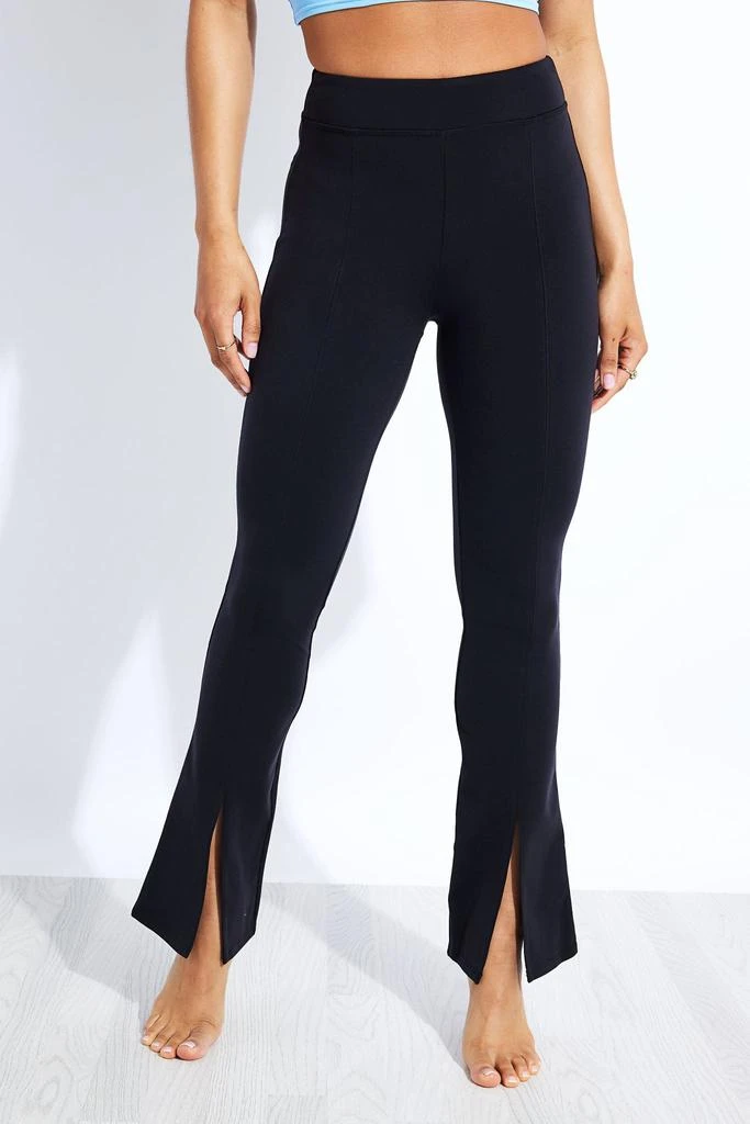 商品Alo|Airbrush 7/8 High Waisted Flutter Legging - Black,价格¥1075,第2张图片详细描述