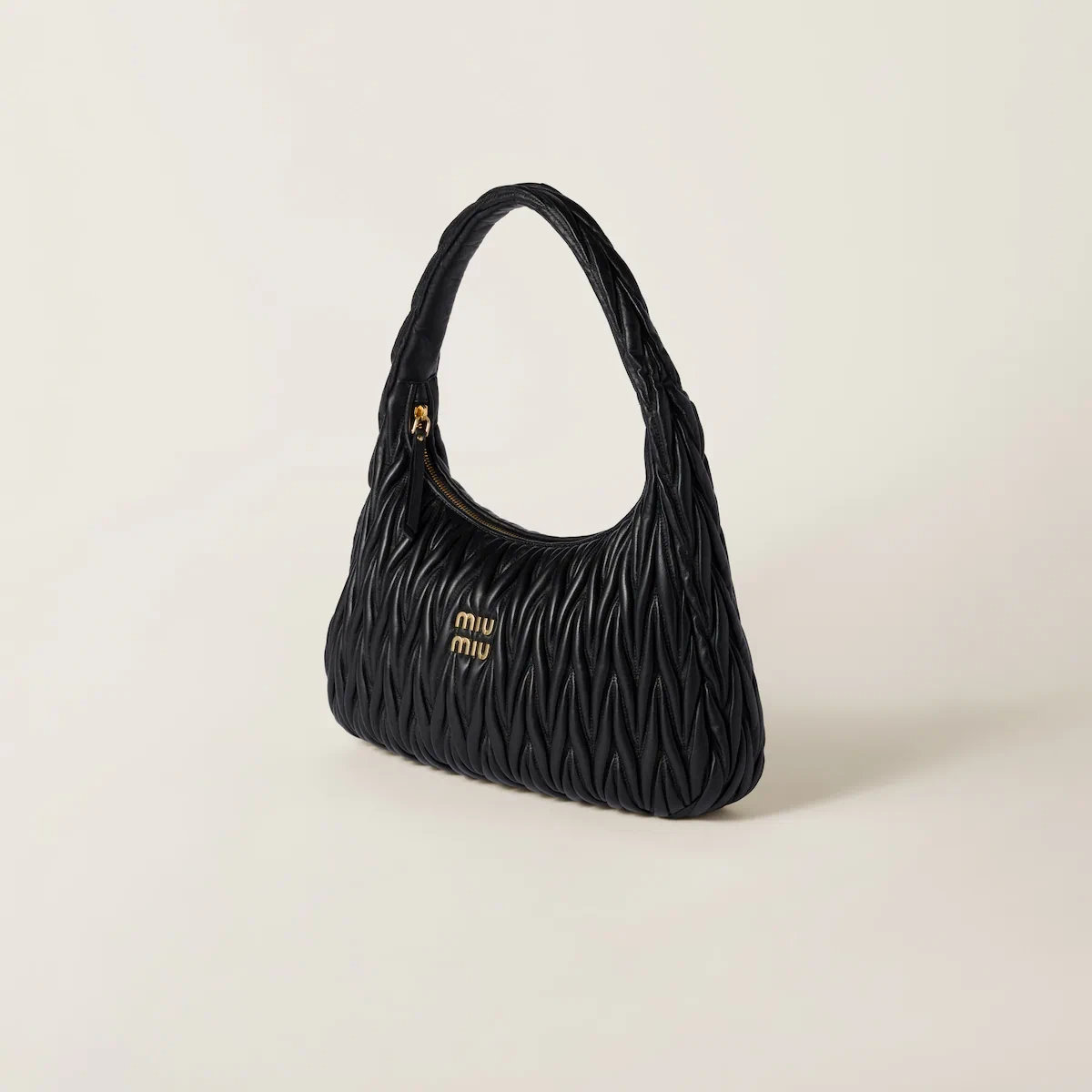 【预售】 缪缪 25春夏 女士 手提包 Sac hobo Wander en cuir nappa matelassé 5BC170_N88_F0002_V_OOO 商品