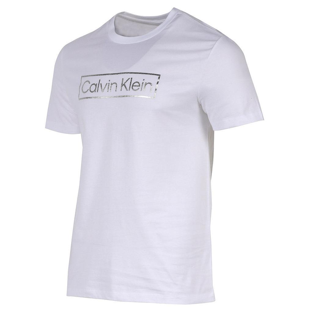 商品Calvin Klein|Calvin Klein Men's Short Sleeve Iconic Foil Boxed Tee,价格¥101,第4张图片详细描述