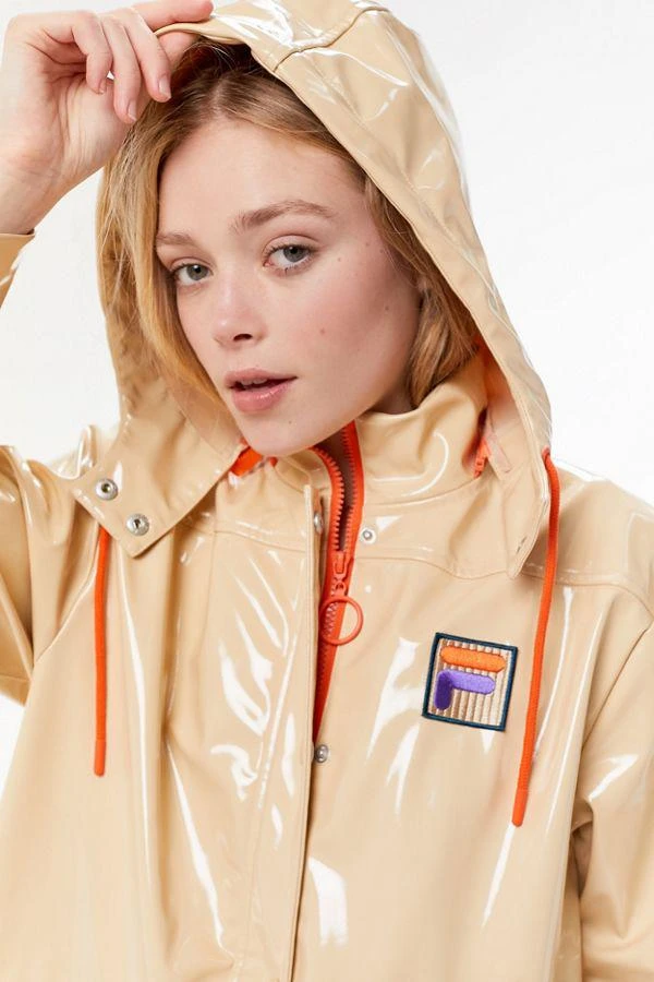 商品Fila|FILA UO Exclusive Kaloni Patent Rain Jacket,价格¥227,第4张图片详细描述