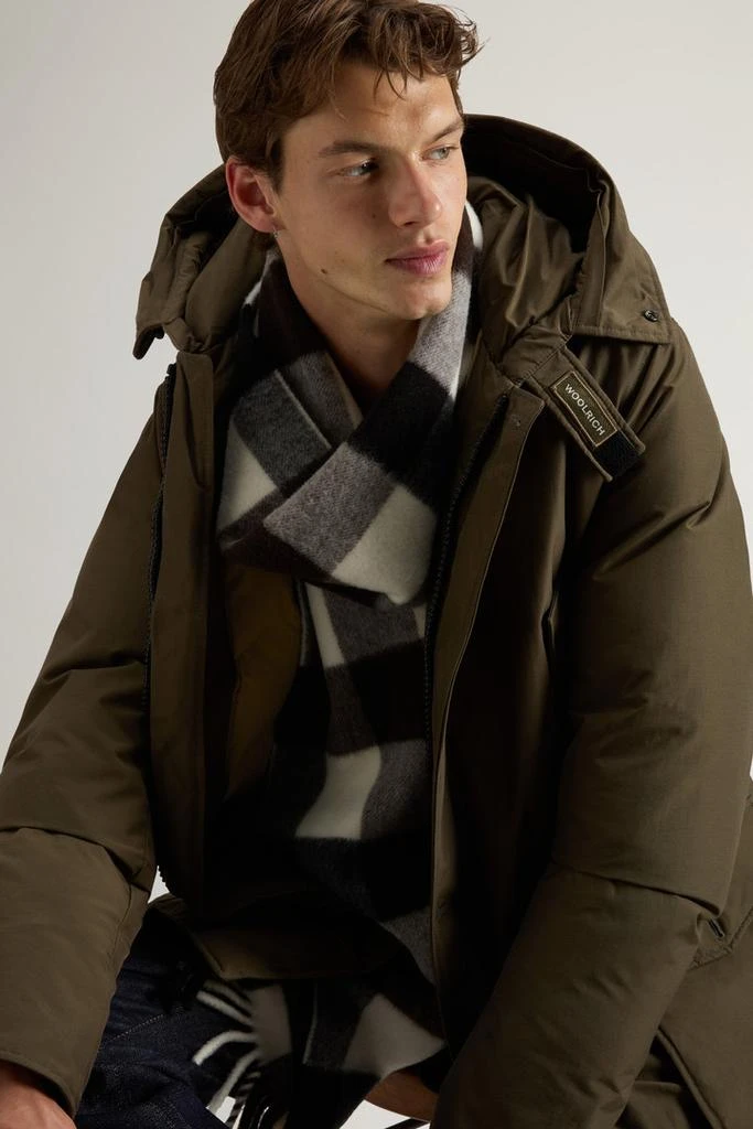 商品Woolrich|Arctic Parka in Ramar Cloth with Detachable Fur Trim - Men - Beige,价格¥5716,第4张图片详细描述