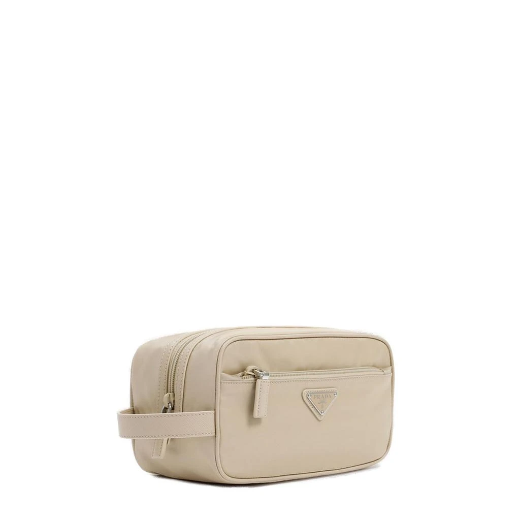 商品Prada|Prada Logo Plaque Travel Pouch,价格¥4997,第3张图片详细描述