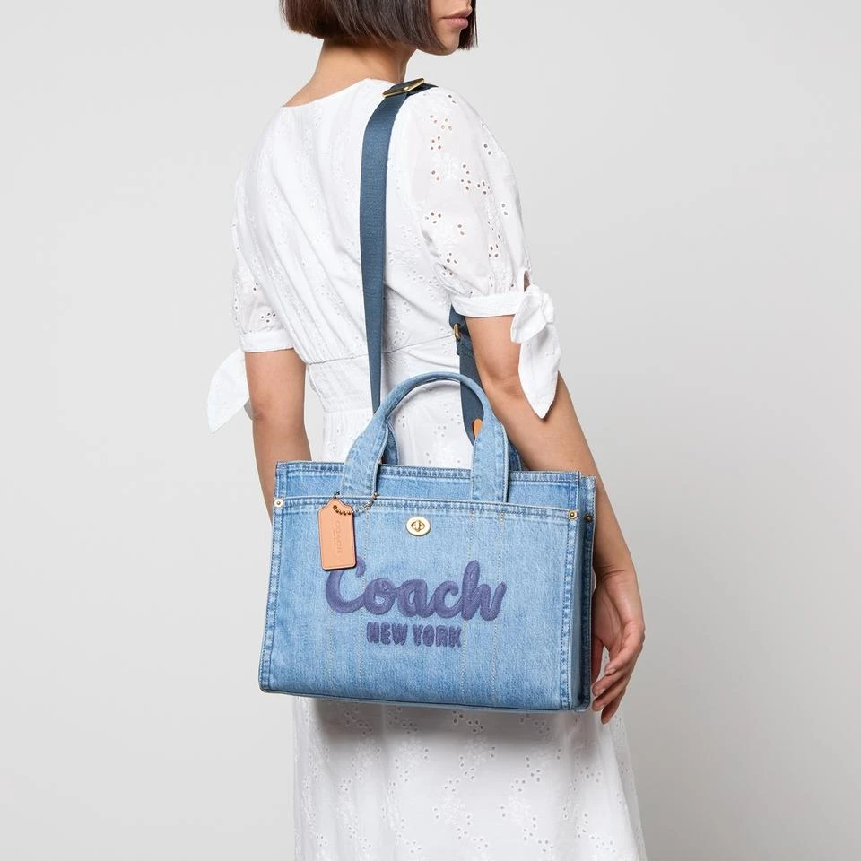 商品Coach|女式 牛仔布工装徽标刺绣 托特包 尺寸：13 1/2" (L) x 10" (H) x 6 1/4" (W),价格¥1884,第2张图片详细描述