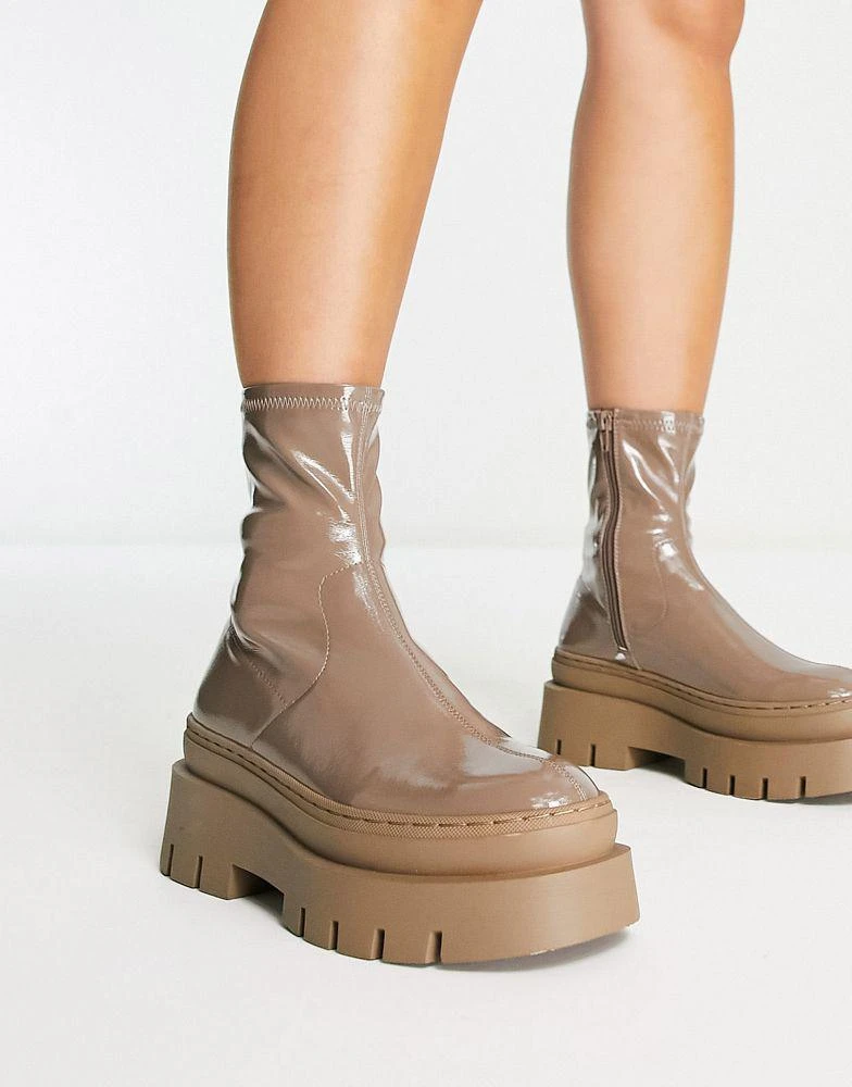 商品ASOS|ASOS DESIGN Atlas chunky sock boots in taupe patent,价格¥125,第3张图片详细描述