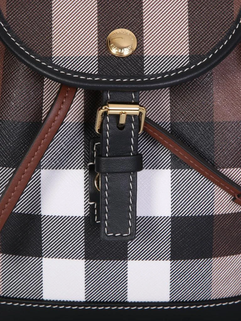 商品Burberry|BURBERRY MICRO BACKPACK WITH EXAGGERATED CHECK PATTERN BY BURBERRY. PRACTICALITY AND ELEGANCE COME TOGETHER IN THIS EXCLUSIVELY PATTERNED ACCESSORY,价格¥5909,第3张图片详细描述