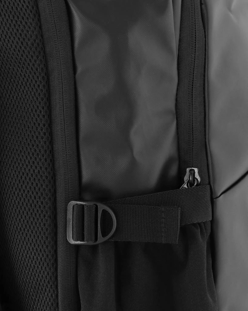 Rifta Roll-Top Backpack Black 商品