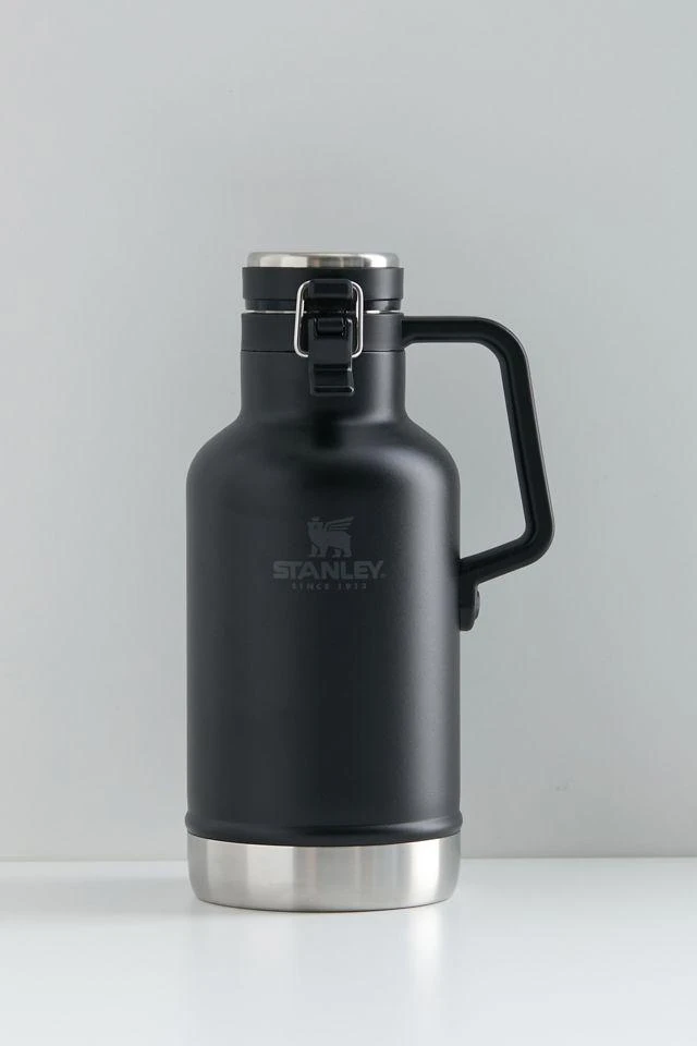 商品Stanley|Stanley 64 oz Easy-Pour Growler Water Bottle,价格¥426,第2张图片详细描述