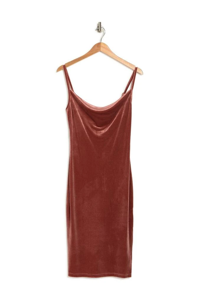 商品Love by Design|Ember Velvet Spaghetti Strap Dress,价格¥360,第3张图片详细描述