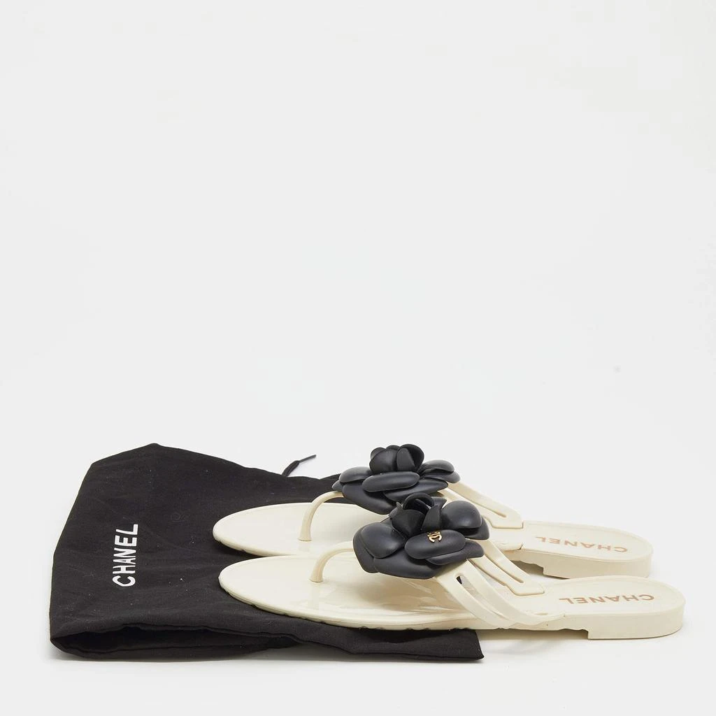 Chanel Cream Rubber Camellia Flower Thong Flats Size 36 商品
