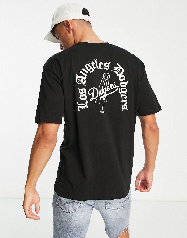 商品New Era|New Era LA Dodgers old english backprint t-shirt in black,价格¥263,第1张图片