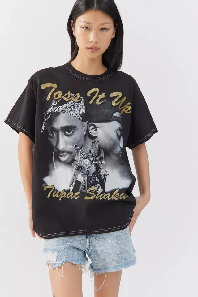 商品Urban Outfitters|Tupac Shakur Toss It Up Tee,价格¥115,第1张图片