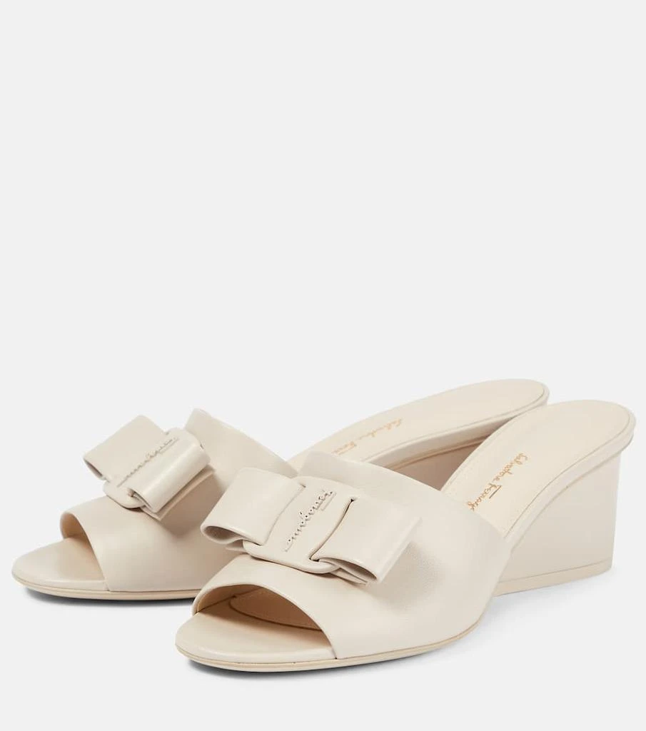 商品Salvatore Ferragamo|Valery 55 leather wedge sandals,价格¥3354,第5张图片详细描述