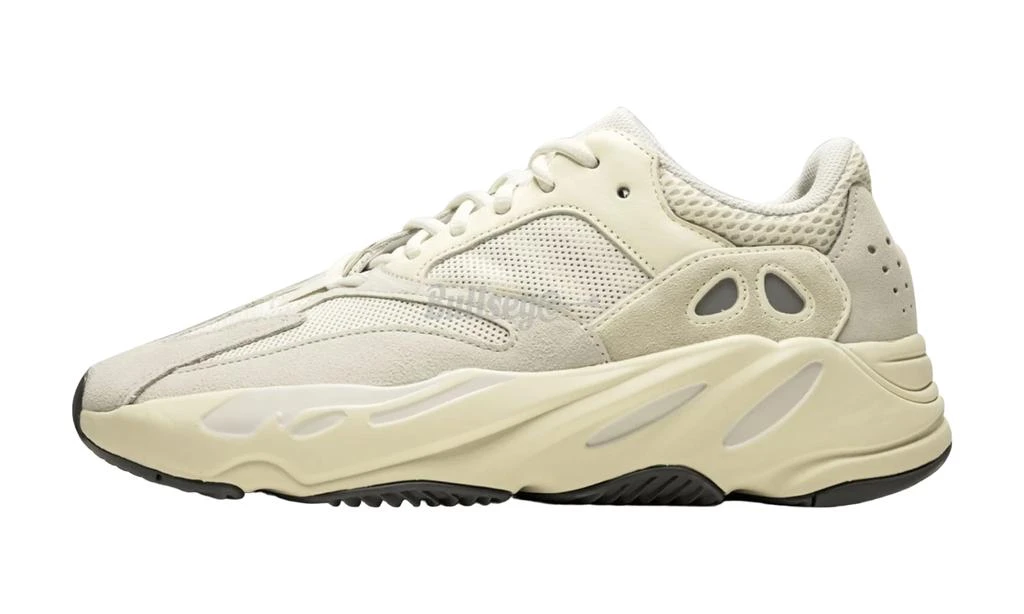 商品Adidas|Adidas Yeezy Boost 700  "Analog",价格¥2376,第1张图片