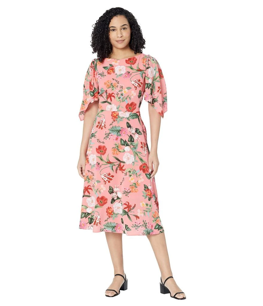 商品Vince Camuto|Printed Pebble Crepe Boatneck High-Low Flutter Sleeve Midi,价格¥606,第1张图片