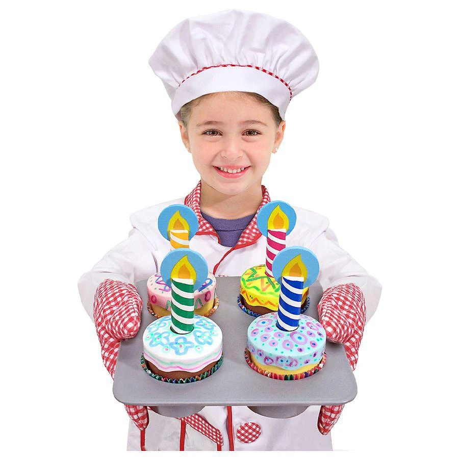 商品Melissa & Doug|Bake & Decorate Cupcake Set,价格¥209,第2张图片详细描述