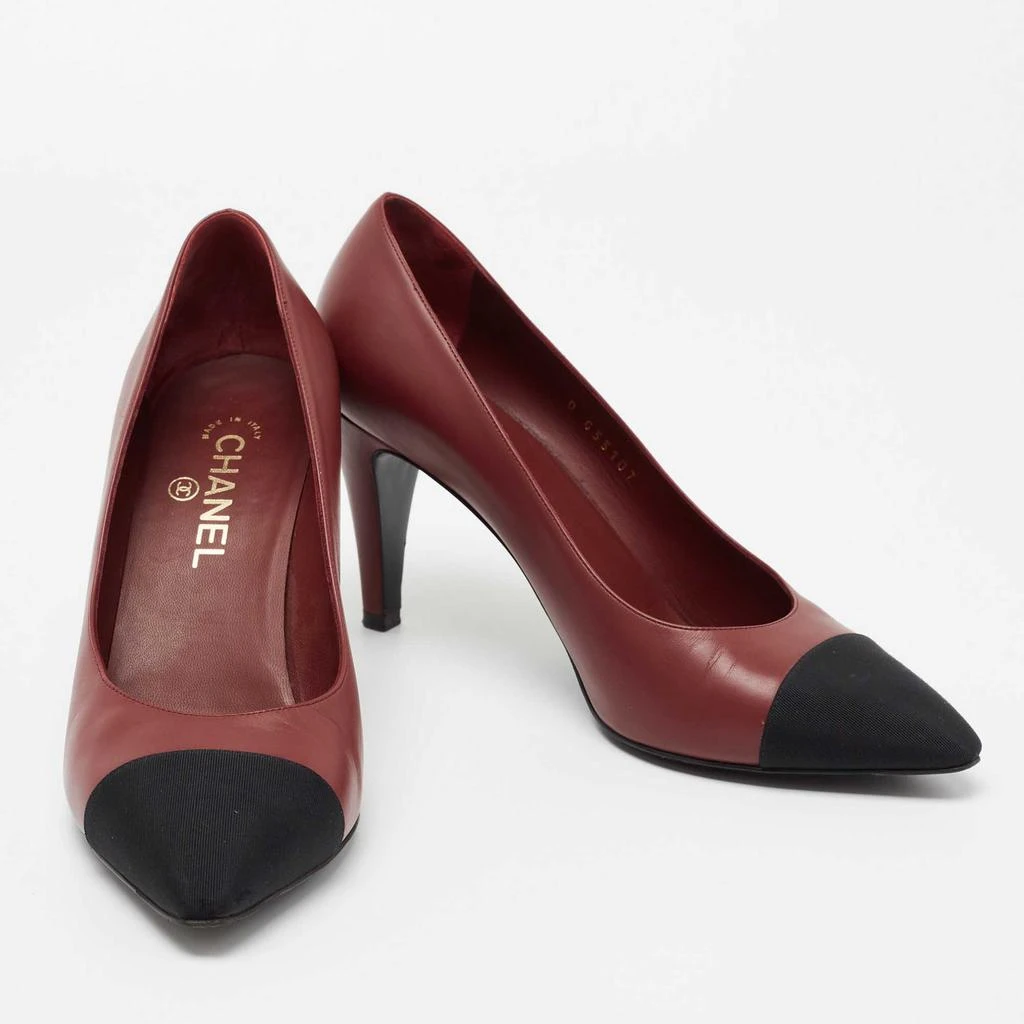 商品[二手商品] Chanel|Chanel Burgundy/Black Leather And Canvas Cap Toe Pointed Toe Pumps Size 40,价格¥2135,第4张图片详细描述