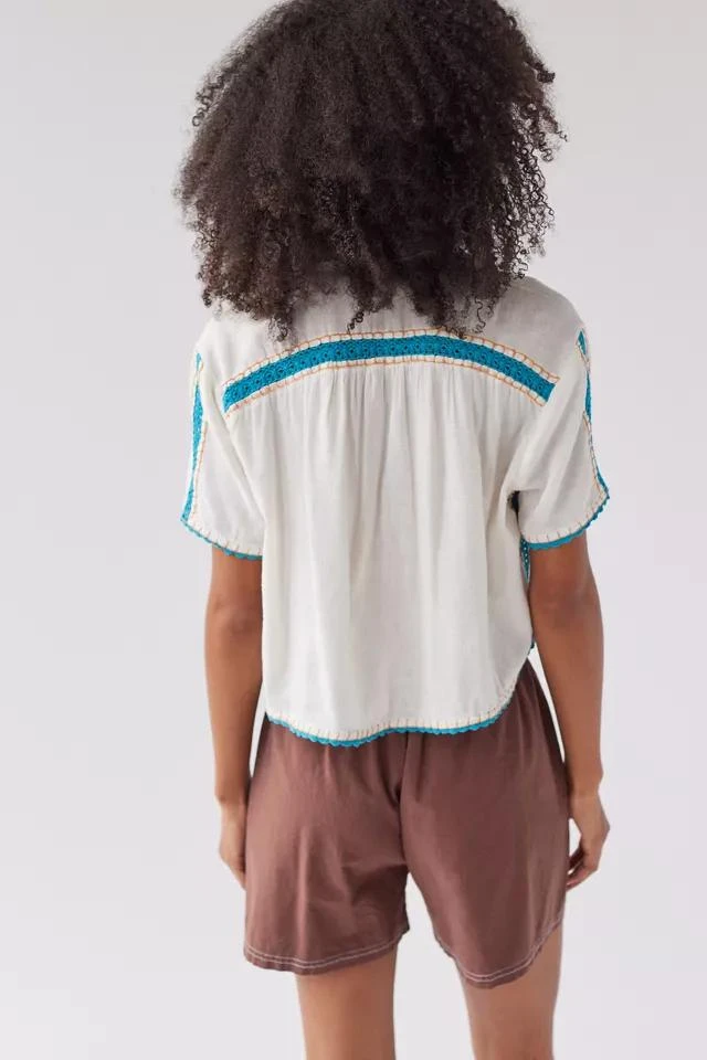 商品Urban Outfitters|UO Rowan Embroidered Souvenir Button-Down Top,价格¥151,第2张图片详细描述