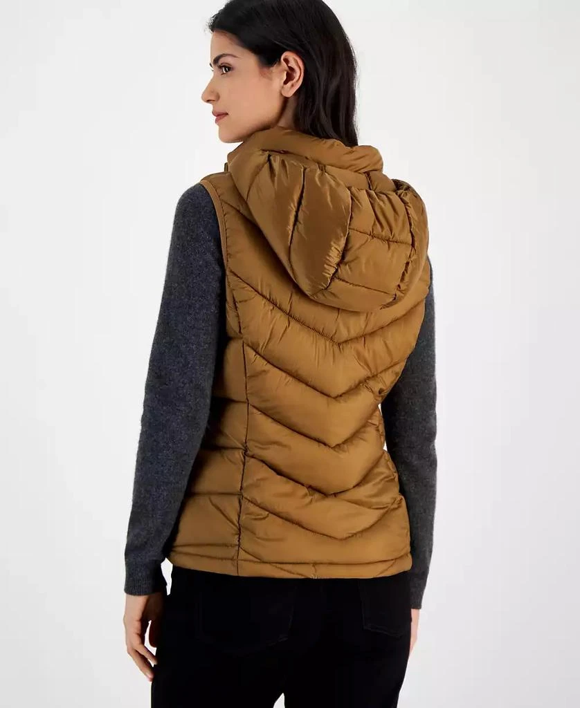 商品Charter Club|Women's Packable Hooded Puffer Vest, Created for Macy's,价格¥159,第2张图片详细描述