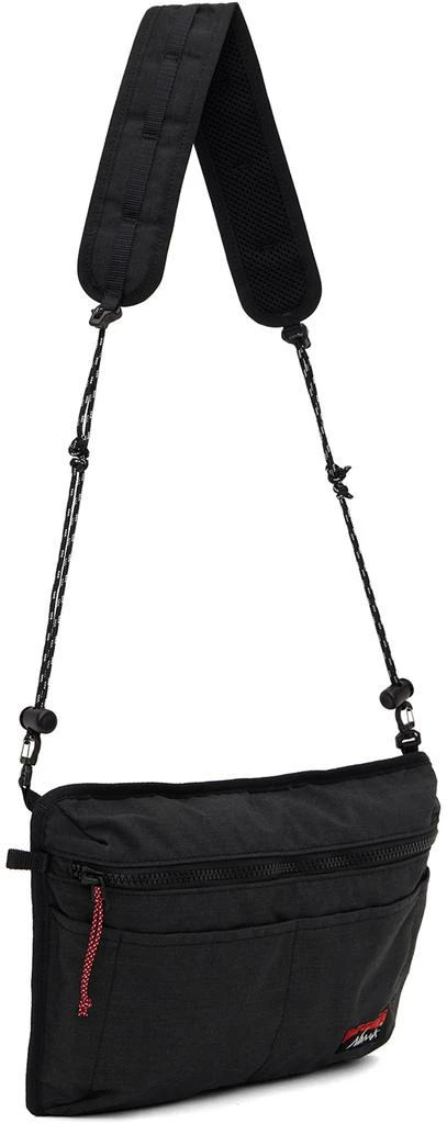 商品NANGA|Black Zip Messenger Bag,价格¥423,第2张图片详细描述