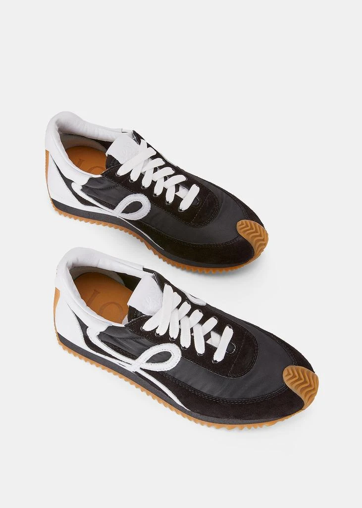 商品Loewe|Loewe Black & White Flow Runner Sneakers,价格¥3625,第2张图片详细描述