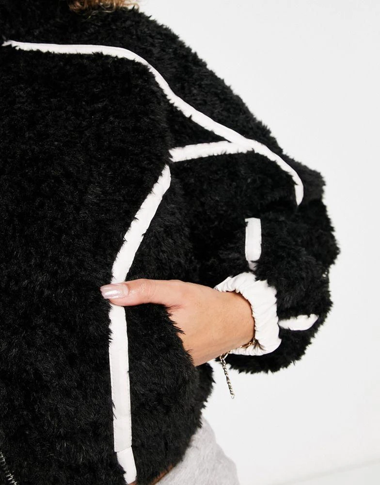 商品Jayley|Jayley faux fur bomber with faux leather trims in black and cream,价格¥395,第4张图片详细描述