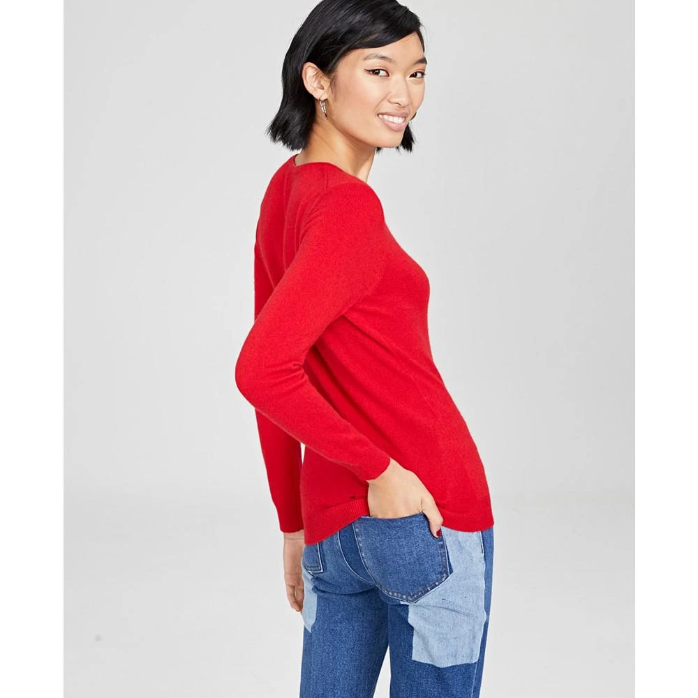 商品Charter Club|Women's 100% Cashmere Crewneck Sweater, In Regular & Petites, Created for Macy's,价格¥274,第2张图片详细描述