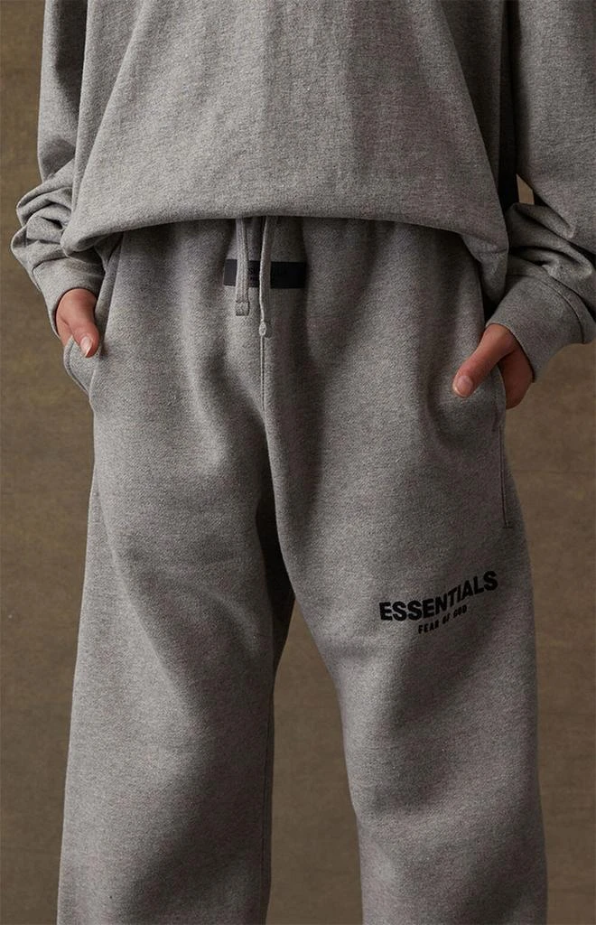 商品Essentials|Dark Oatmeal Relaxed Sweatpants,价格¥217,第5张图片详细描述