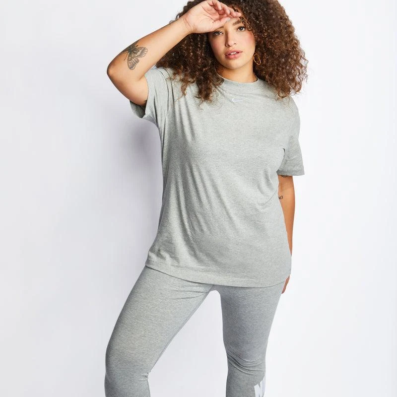 商品NIKE|Nike Essentials  Boyfriend - Women T-Shirts,价格¥73,第1张图片