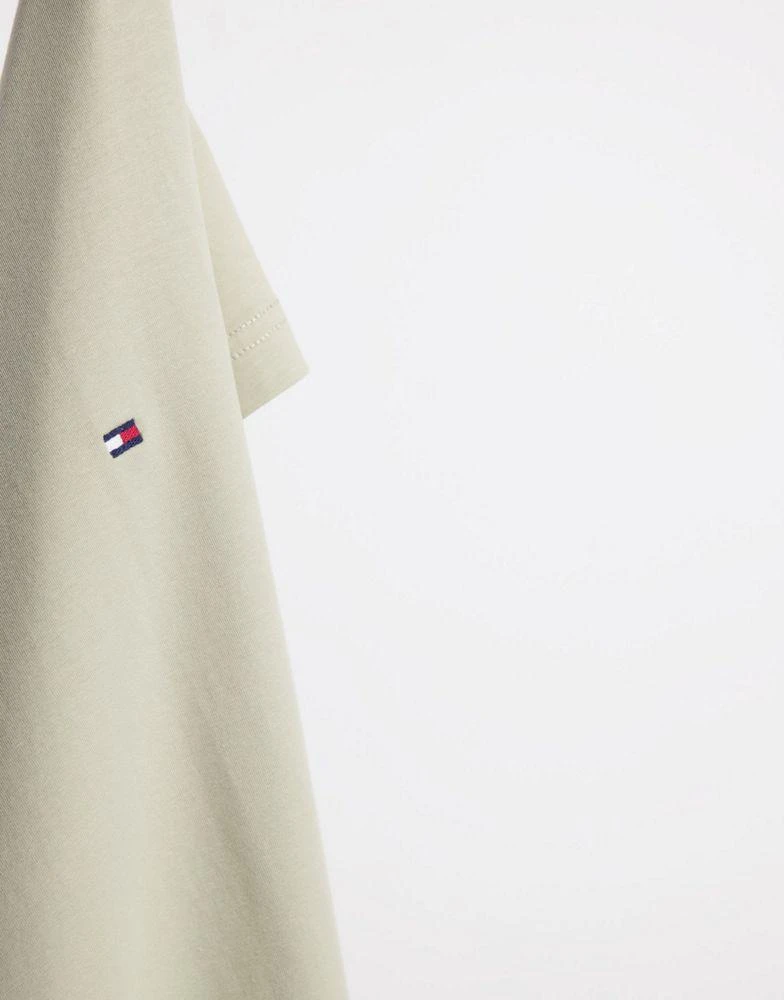 商品Tommy Hilfiger|Tommy Hilfiger flag logo stretch slim fit t-shirt in stone,价格¥201,第4张图片详细描述