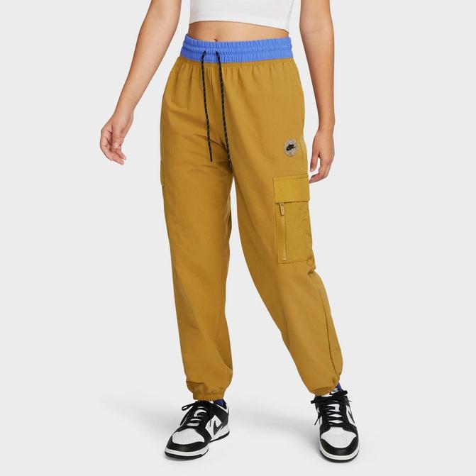 Women's Nike Woven Cropped Cargo Jogger Pants商品第1张图片规格展示