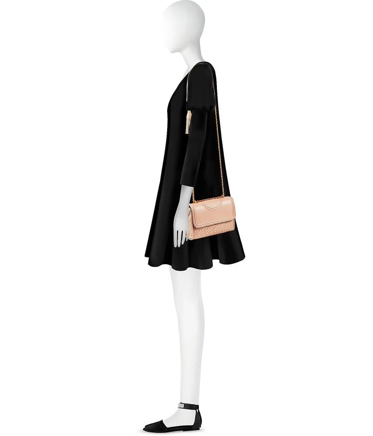 商品Tory Burch|Tory Burch Fleming New 水貂皮革小号可转换单肩包,价格¥3395,第2张图片详细描述