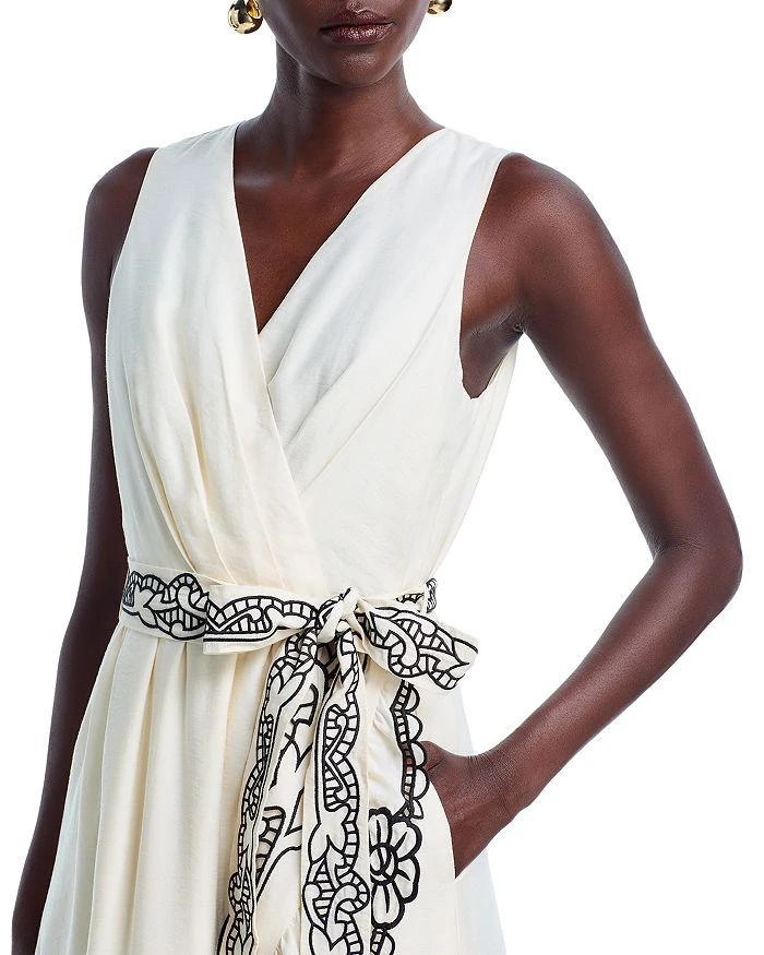 商品Tahari|Poppy Embroidered Maxi Dress,价格¥3665,第3张图片详细描述