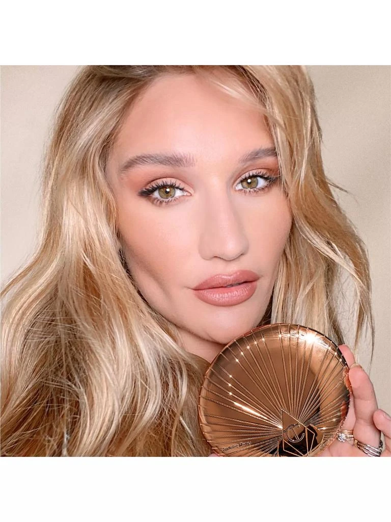 商品Charlotte Tilbury|Airbrush Bronzer,价格¥438,第3张图片详细描述