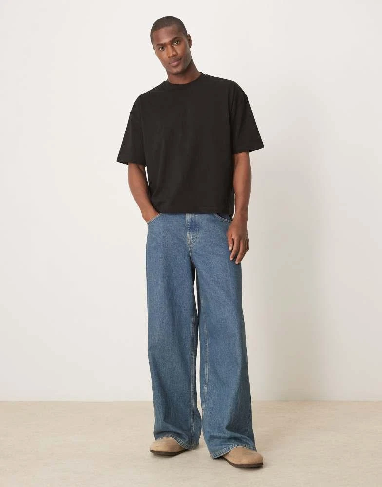 商品ASOS|ASOS DESIGN boxy oversized t-shirt with back sports graphic in black,价格¥189,第2张图片详细描述