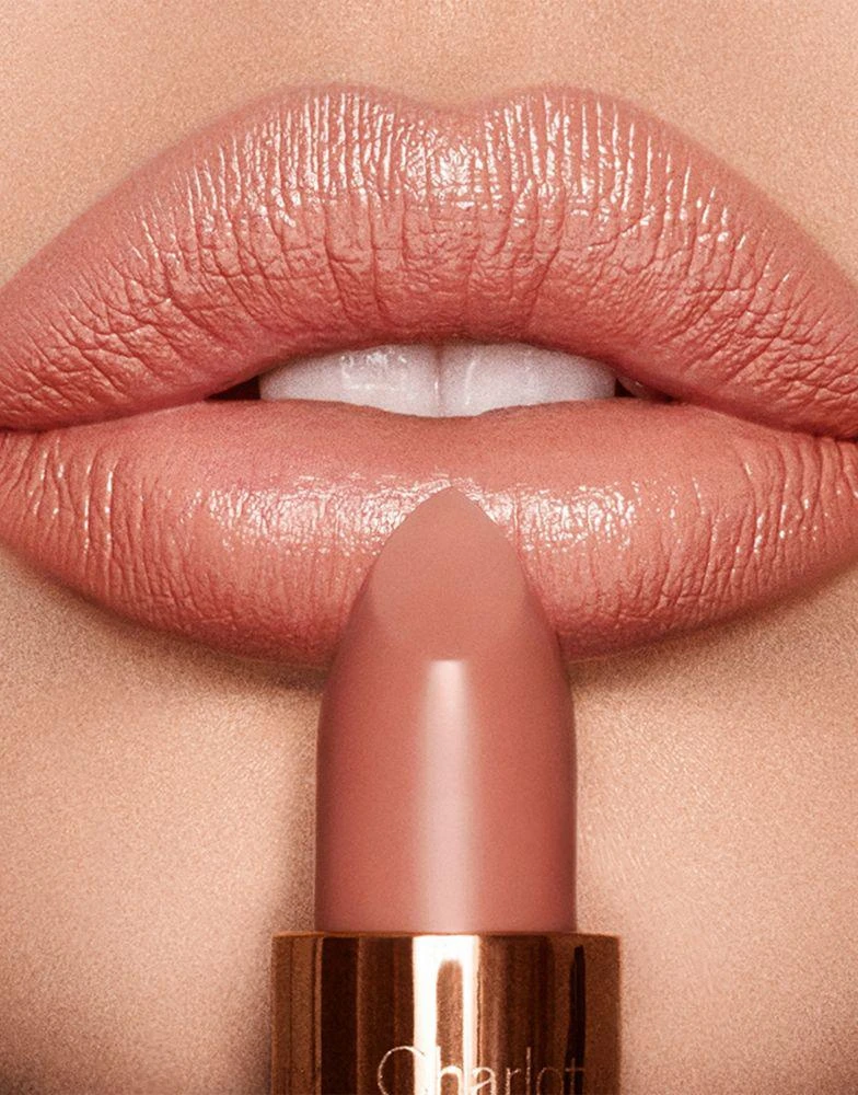 商品Charlotte Tilbury|Charlotte Tilbury K.I.S.S.I.N.G Lipstick - Bitch Perfect,价格¥275,第4张图片详细描述