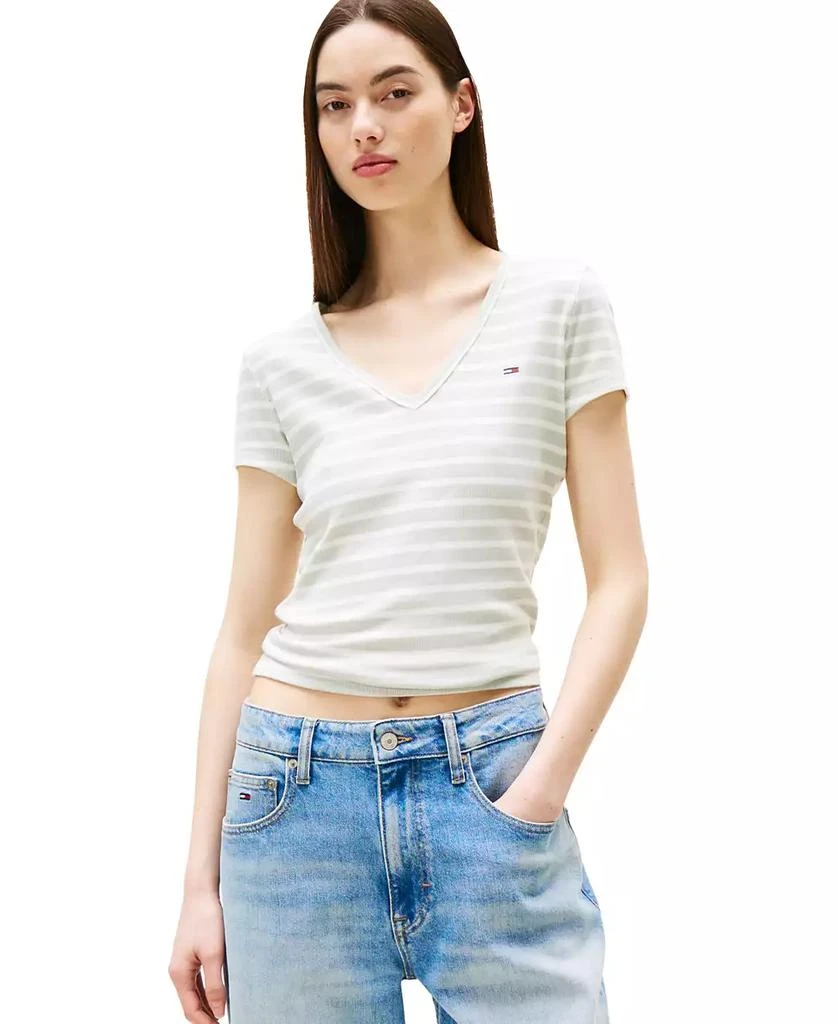 商品Tommy Jeans|Women's Slim-Fit Essential Ribbed V-Neck Tee,价格¥131,第1张图片