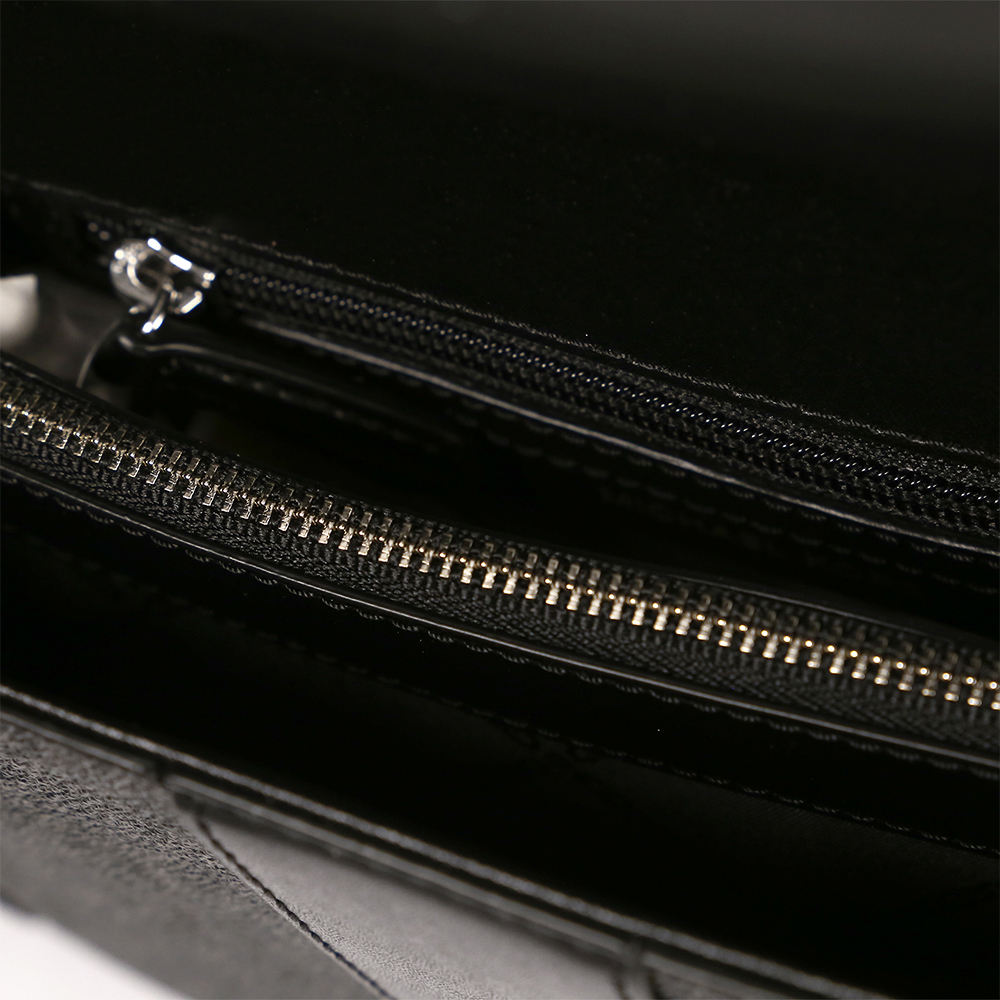 MICHAEL KORS 女士黑银PVC配皮单肩包 30H0SWHL3Y-BLKSILVER商品第3张图片规格展示