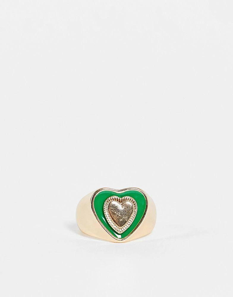 商品Reclaimed Vintage|Reclaimed vintage inspired retro heart ring in gold and green,价格¥55,第2张图片详细描述