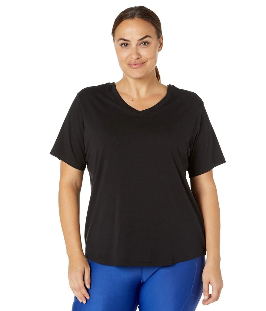 商品Fila|Plus Size Expression V-Neck Top,价格¥151,第1张图片