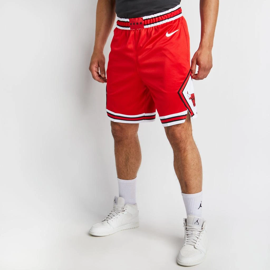 商品NIKE|Nike Nba Bulls Swingman - Men Shorts,价格¥677,第1张图片详细描述