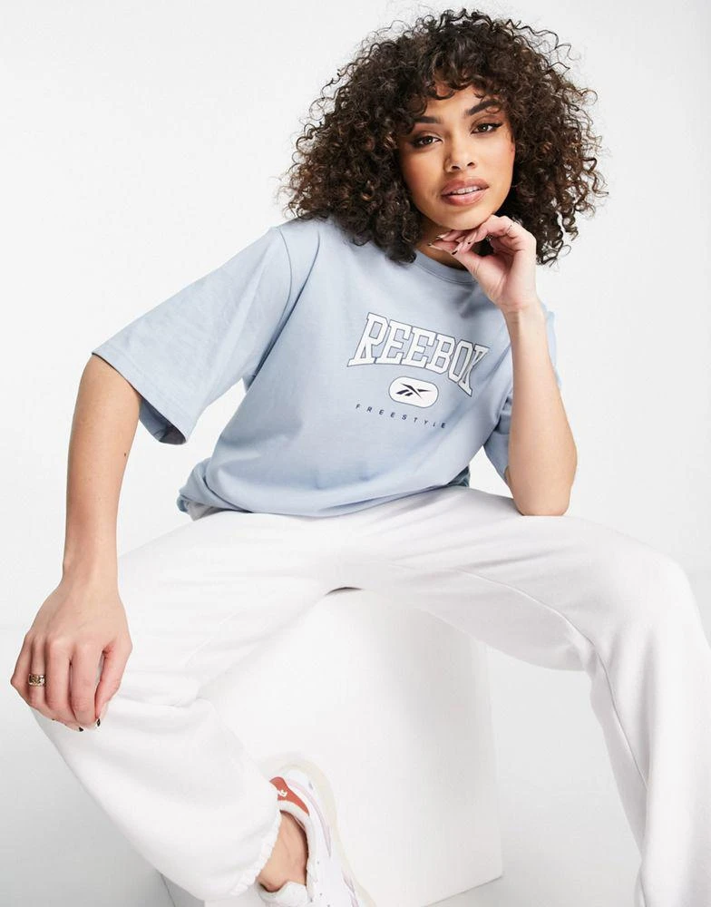 商品Reebok|Reebok oversized t-shirt in light blue,价格¥216,第1张图片