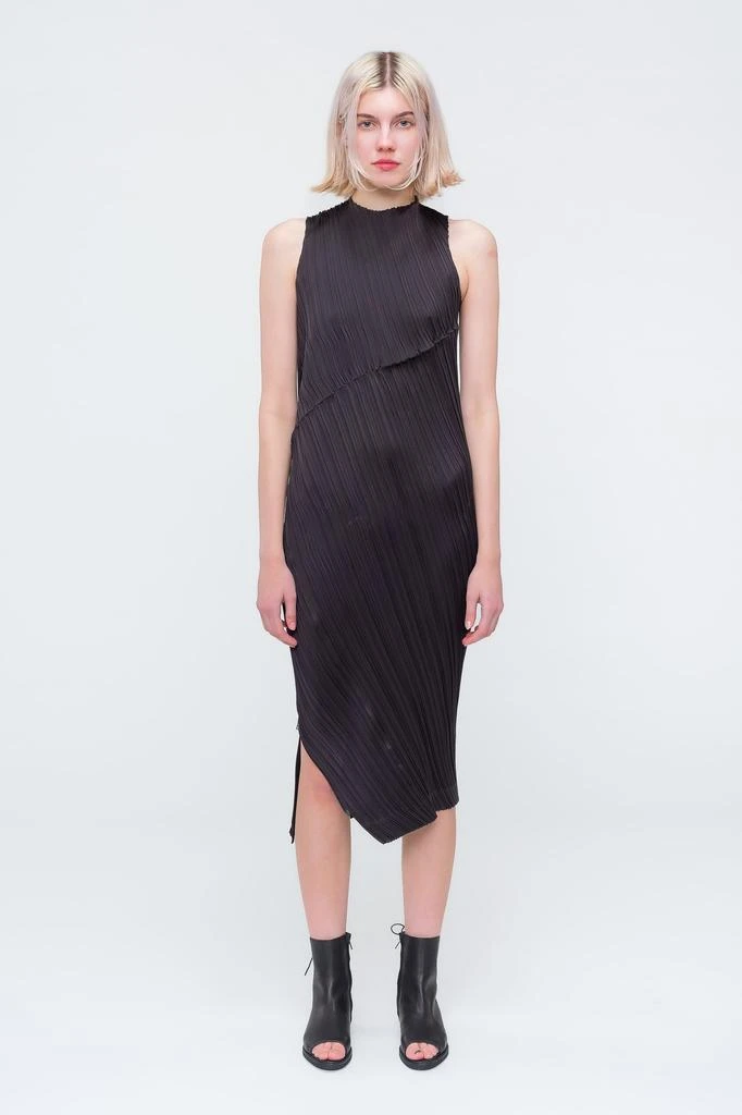 商品Issey Miyake|ISSEY MIYAKE Intangible Pleats Dress,价格¥5238,第1张图片